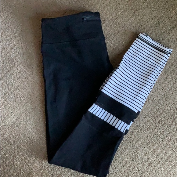 Electric Yoga Pants - ElectricYoga tights Medium